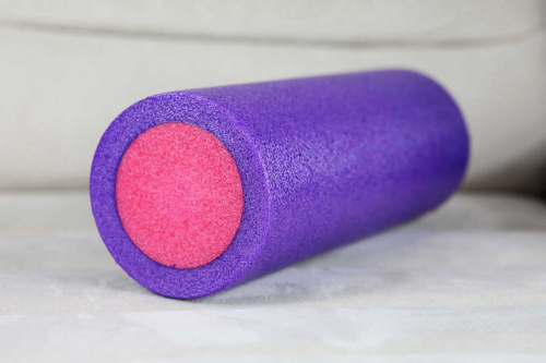 Массажный ролик для мышц всего тела 45 * 15 см, фиолетово-розовый фото 4